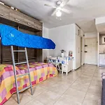 Nice Apartment In Benalmadena With Kitchen